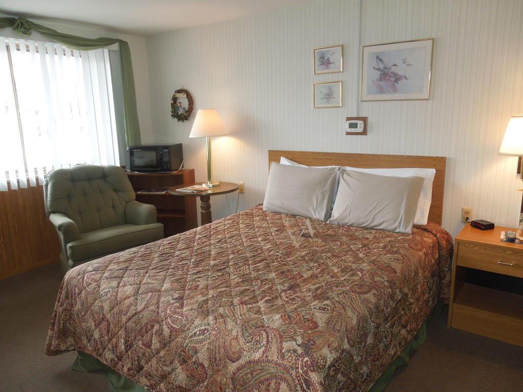 Plaza Motel Bryan Eksteriør bilde
