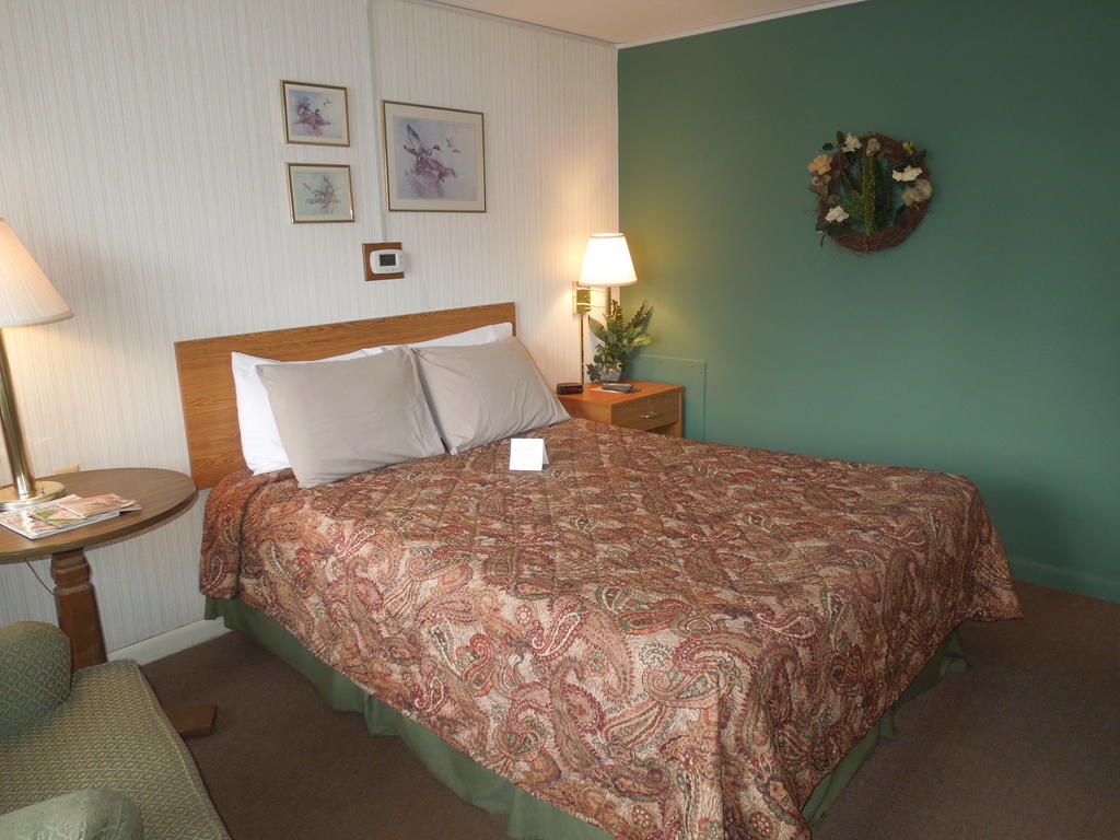 Plaza Motel Bryan Eksteriør bilde