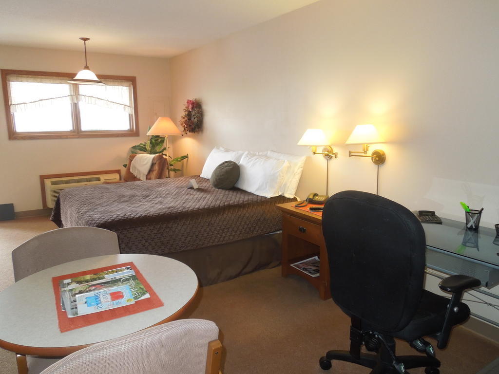 Plaza Motel Bryan Eksteriør bilde